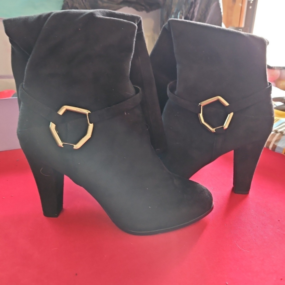Hot Cakes Women's  Size 9 1/2 Dark Grey Suede Heeled Boots with Buckle Detail - Picture 2 of 6